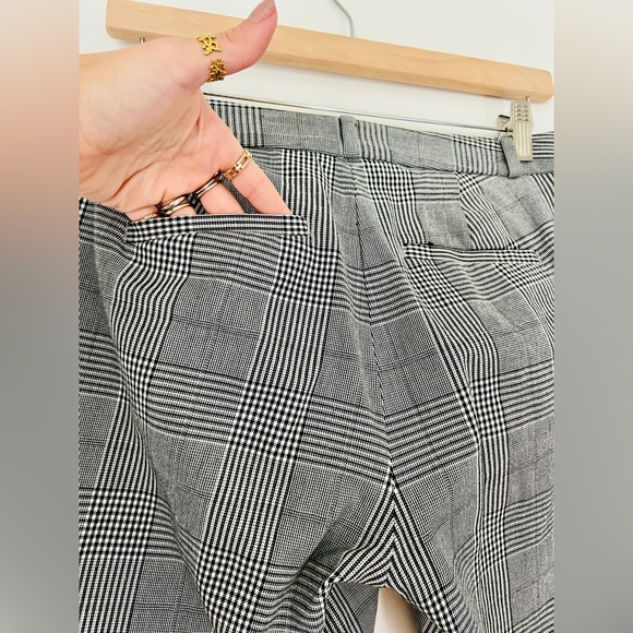 Banana Republic | Sloan Skinny Fit Plaid Pants - Picture 6 of 8